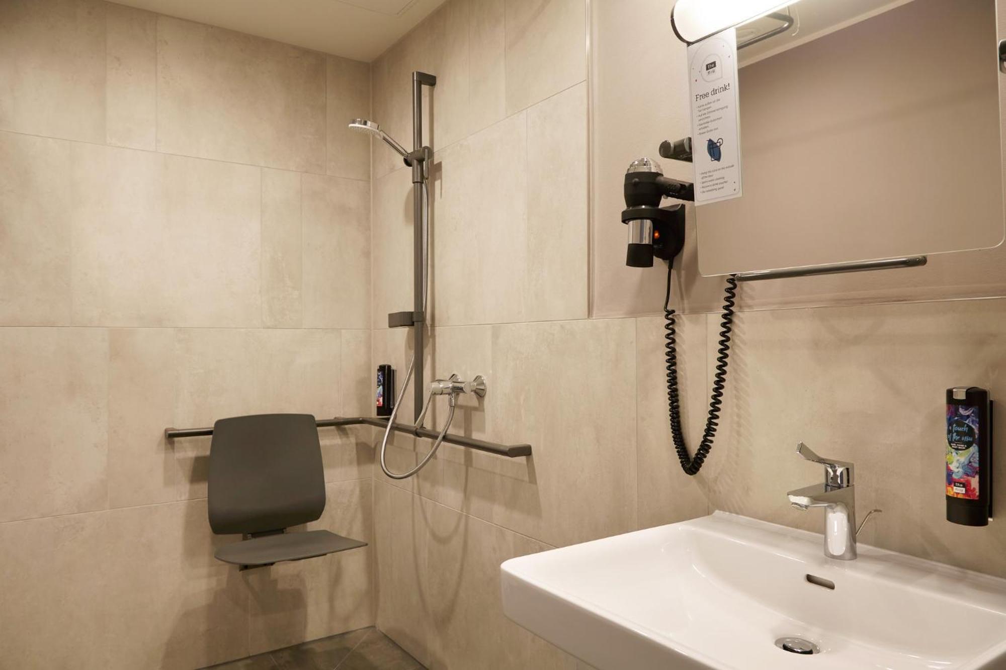 Holiday Inn - The Niu, Hub Dusseldorf Messe By Ihg — Photos 2